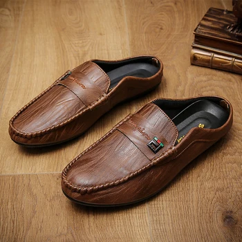 Luxo italiana Homens Chinelos de Couro PU Sapatos Homens Casual, Mocassins Mulas Homem Sapatos Moda Verão Metade Sapatos para Homens